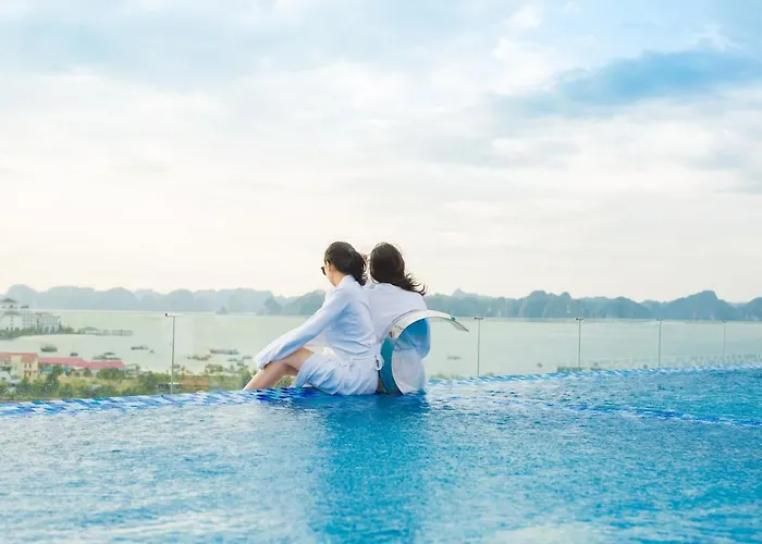 Thai Son Luxury Hotel Hotel Hạ Long